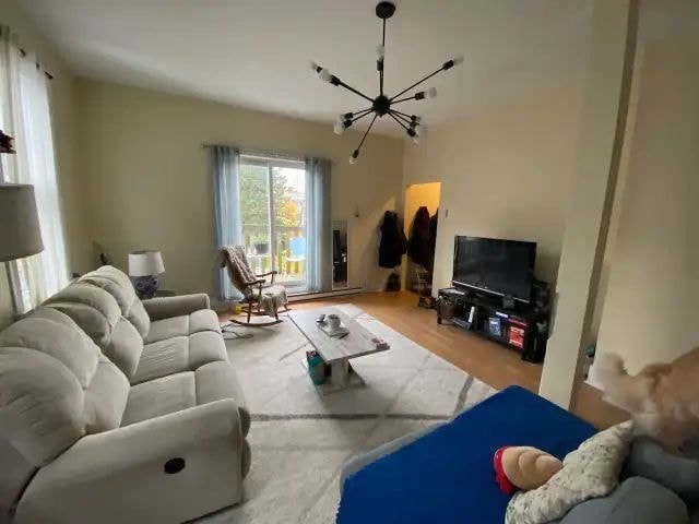 2 Bedroom Apartment Near Sexton Campus